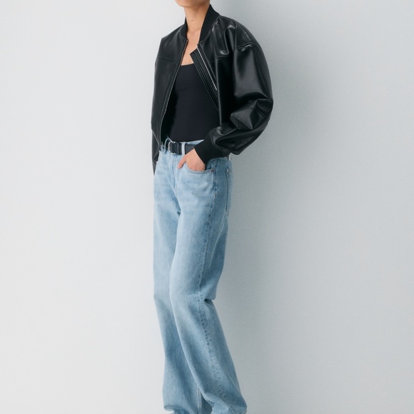 Aritzia Babaton Contour Square Neck Bodysuit | Sleek Women’s Fitted Bodysuit - Picture 2 of 11